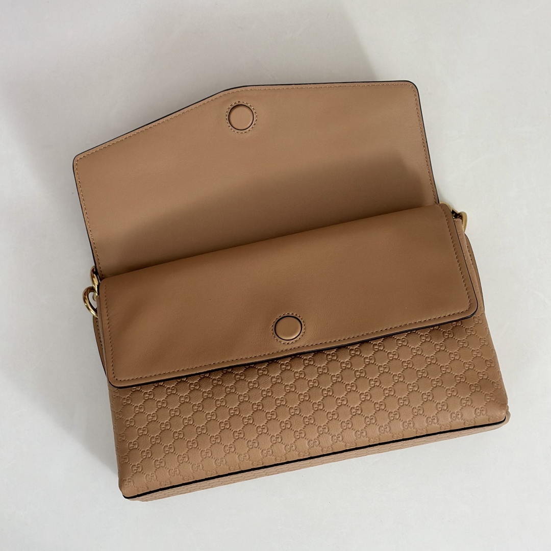 Gucci 857622 Medium Shoulder Bag Leather Tan GG