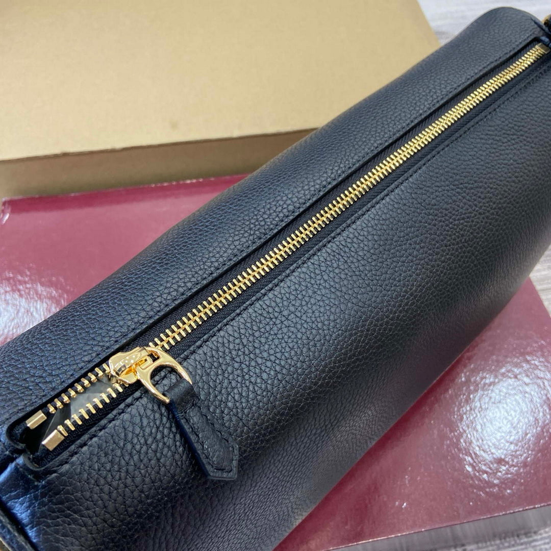 Gucci 860787 Gucci Half Horsebit Medium Shoulder Bag Black soft grainy leather