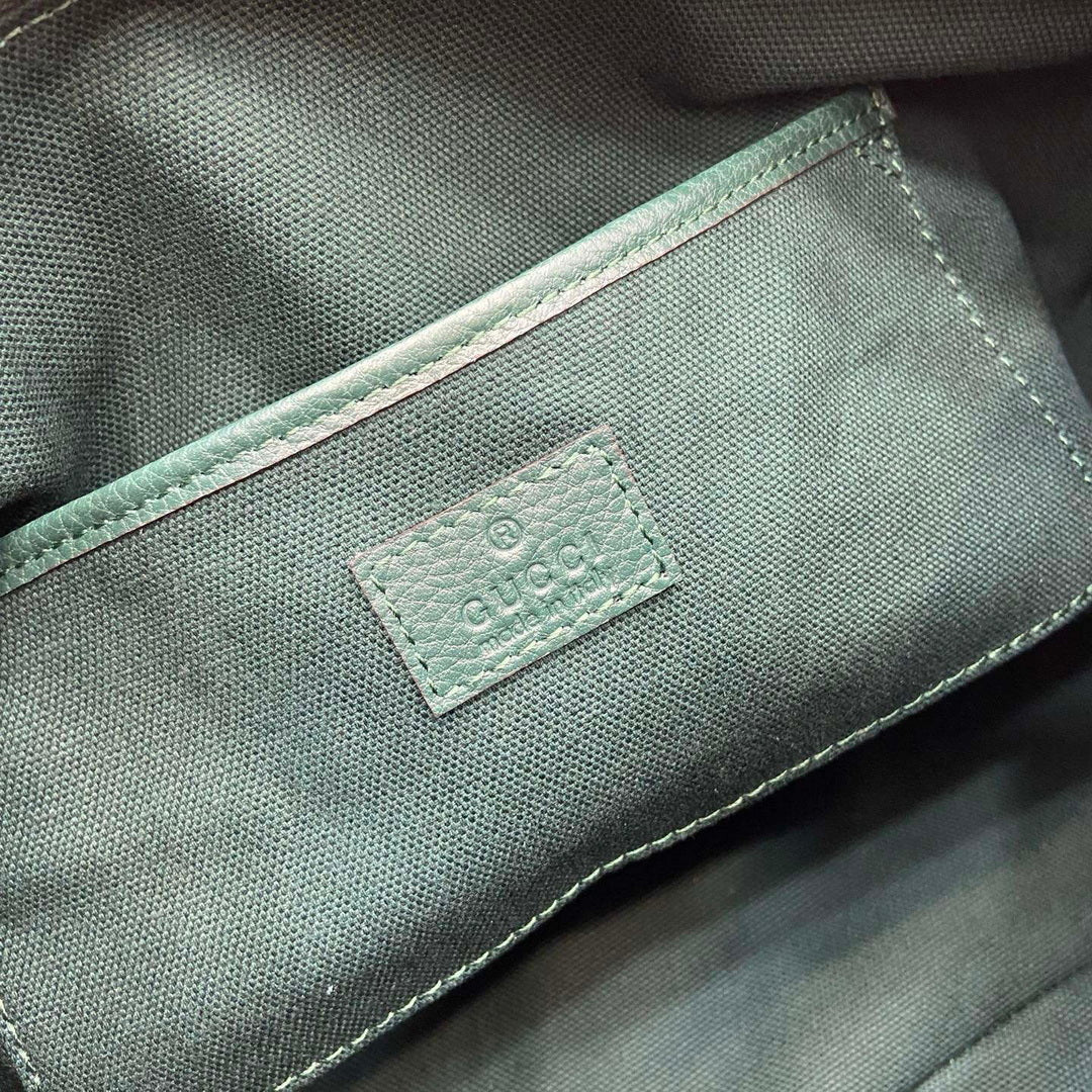 Gucci 860787 Gucci Half Horsebit Medium Shoulder Bag Green
