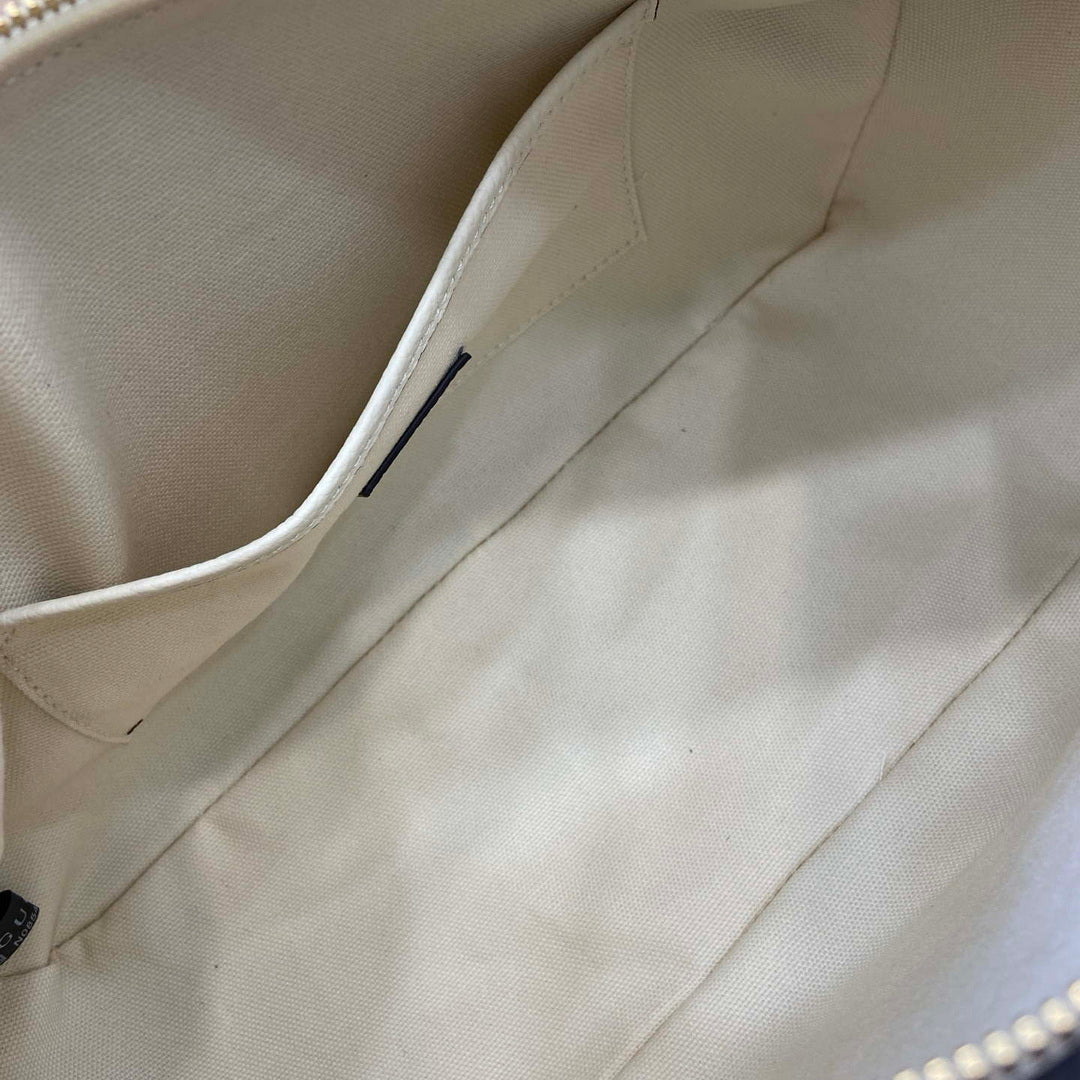 Gucci 860787 Gucci Half Horsebit Medium Shoulder Bag Ivory