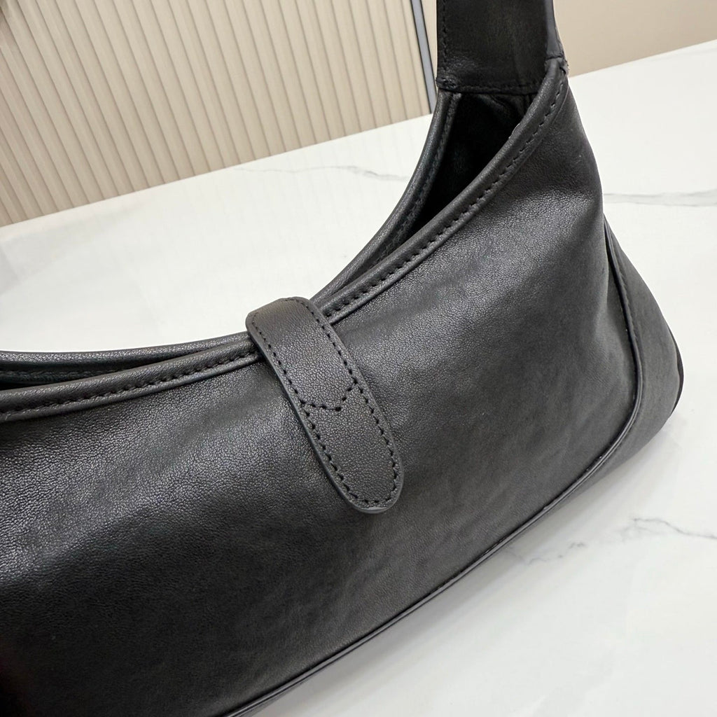 Gucci 863137 Jackie Slim Medium Shoulder Bag Black