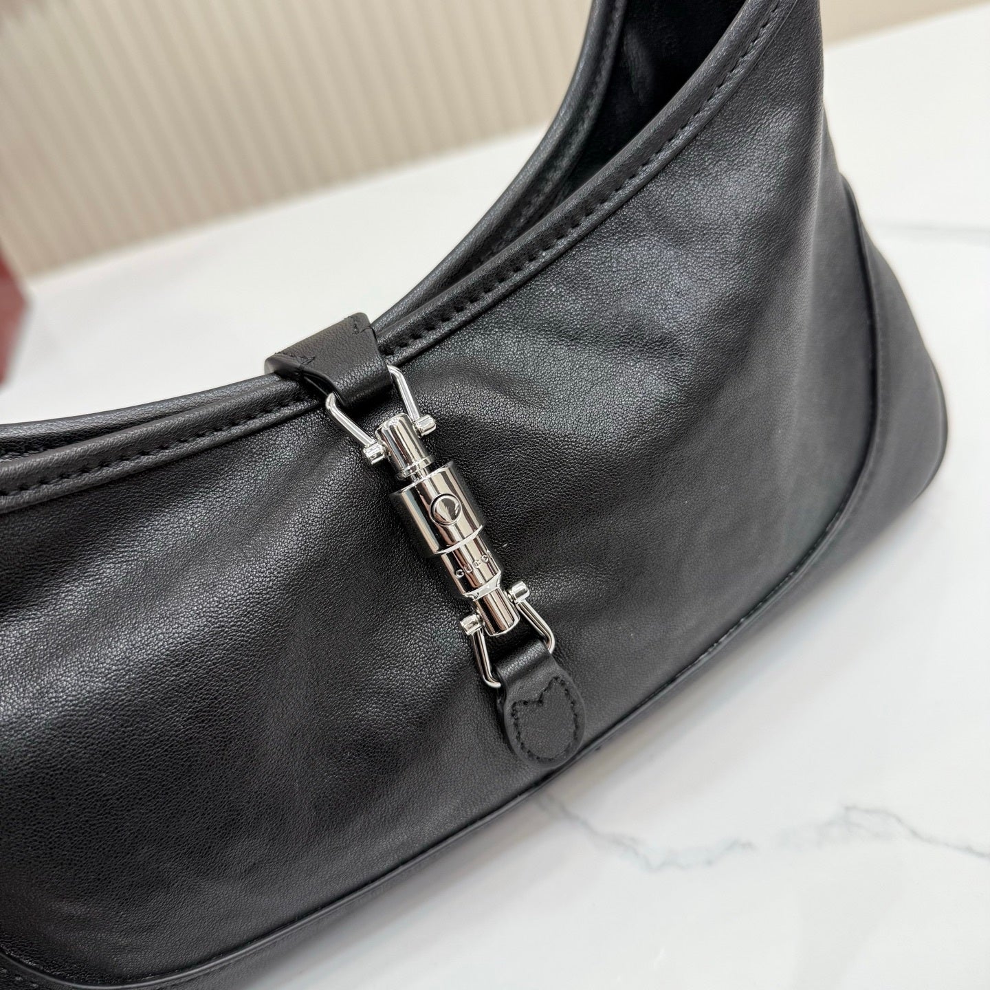 Gucci 863137 Jackie Slim Medium Shoulder Bag Black