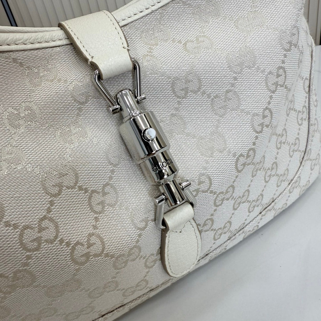 Gucci 863137 Jackie Slim Medium Shoulder Bag Ivory GG canvas