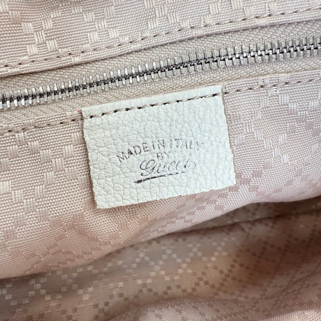 Gucci 863137 Jackie Slim Medium Shoulder Bag Ivory GG canvas