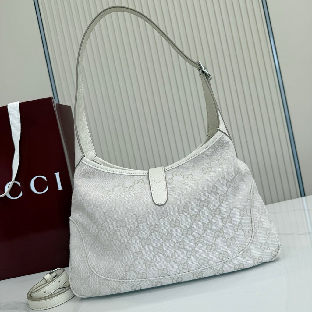 Gucci 863137 Jackie Slim Medium Shoulder Bag Ivory GG canvas
