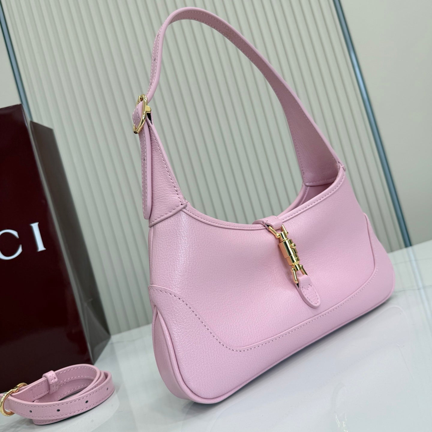Gucci 863137 Jackie Slim Medium Shoulder Bag Light Pink