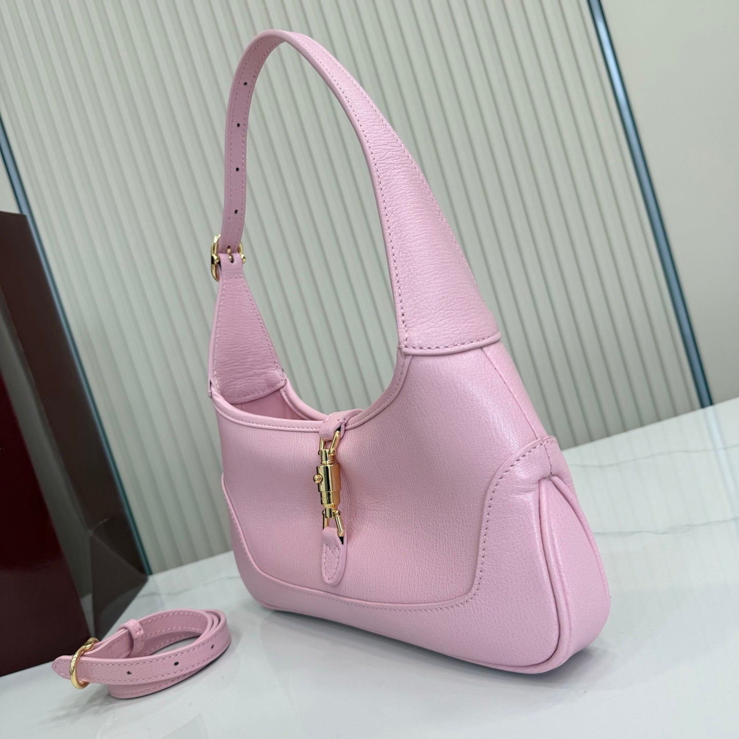 Gucci 863137 Jackie Slim Medium Shoulder Bag Light Pink