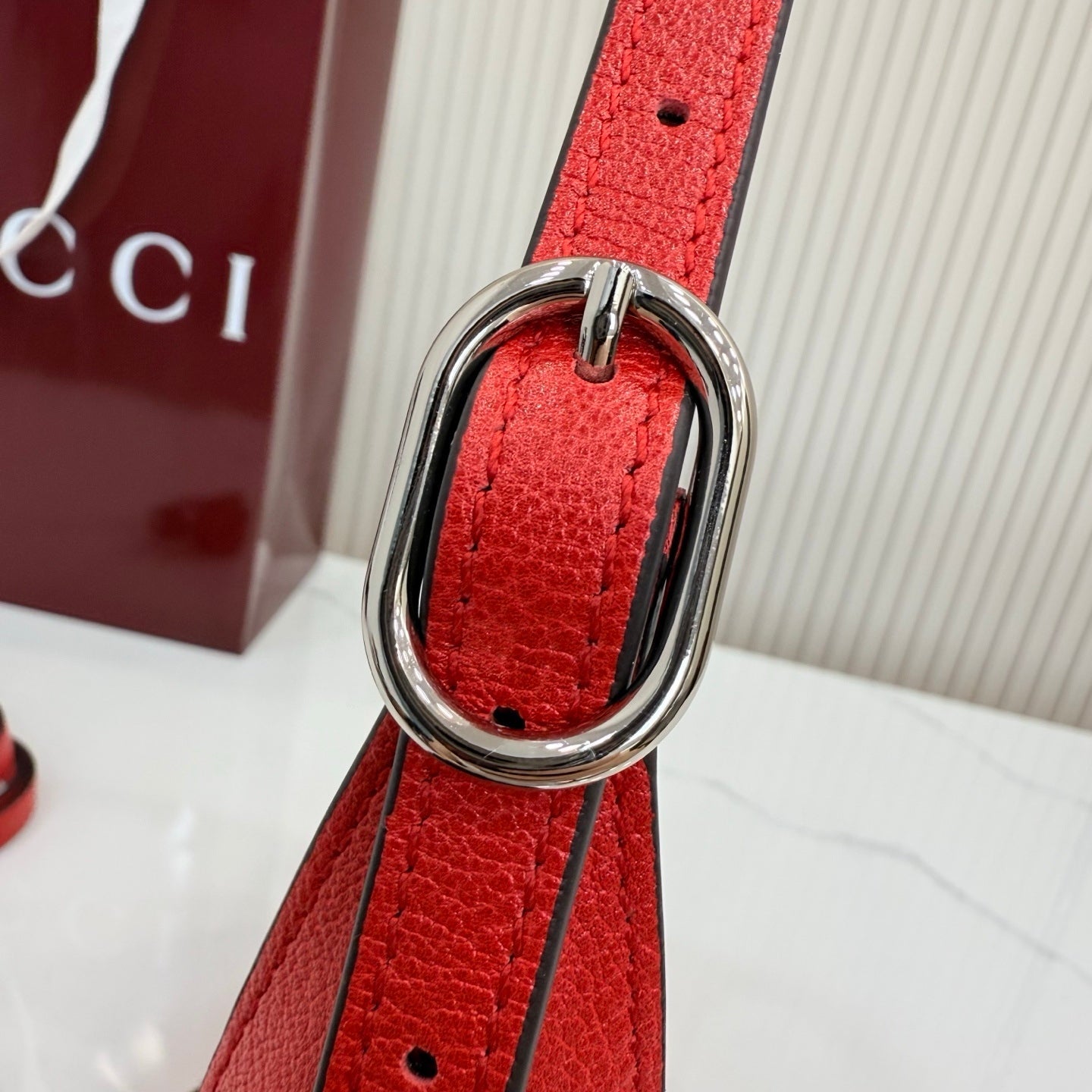 Gucci 863137 Jackie Slim Medium Shoulder Bag Red