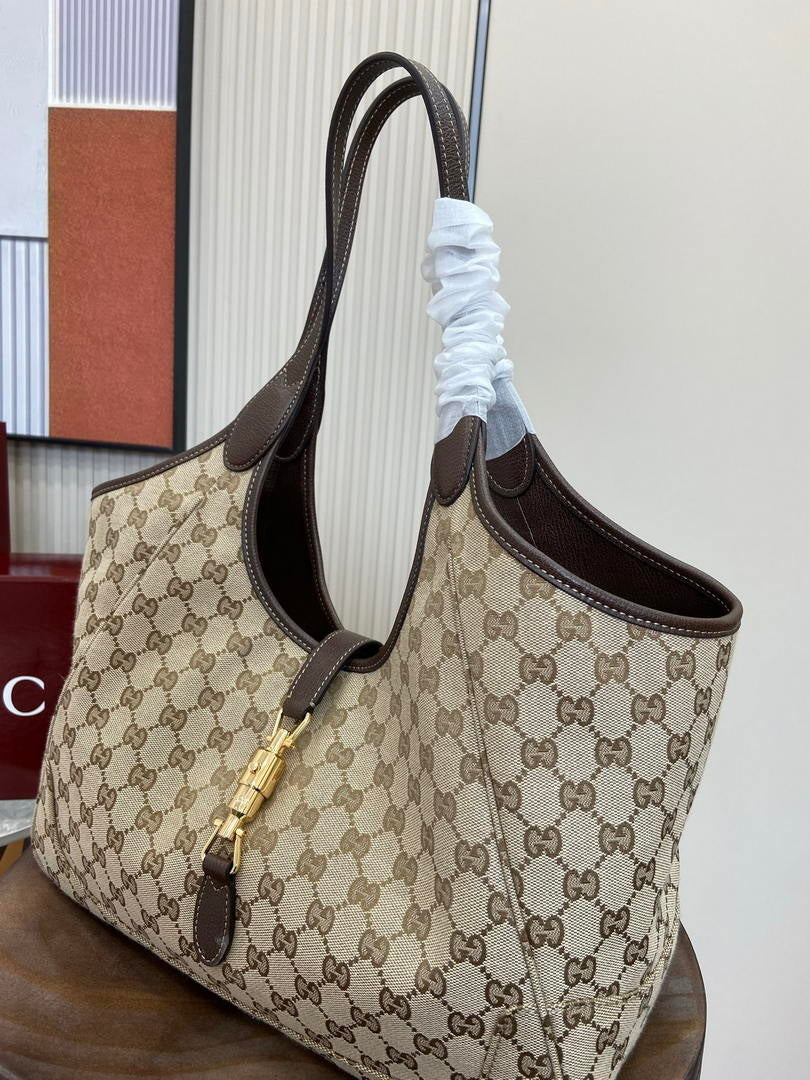 Gucci 866645 Mercato medium tote bag  sand and brown GG canvas