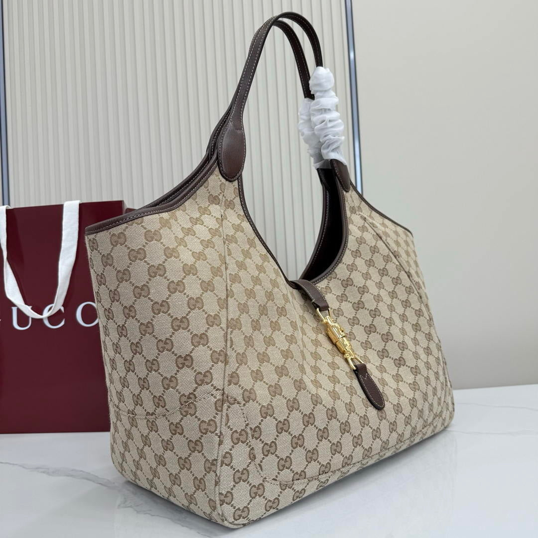 Gucci 870693  Mercato large tote bag  sand and brown GG canvas