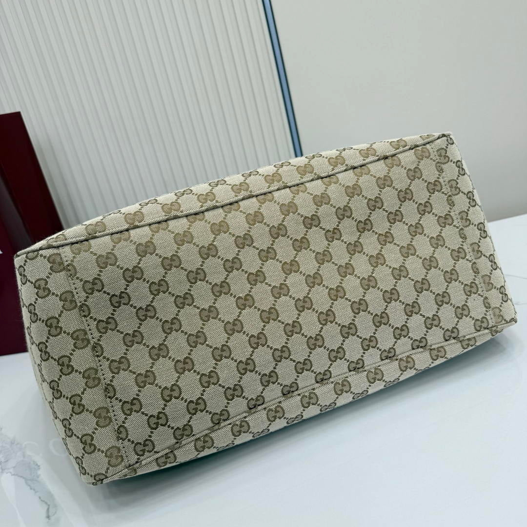 Gucci 870693  Mercato large tote bag  sand and brown GG canvas