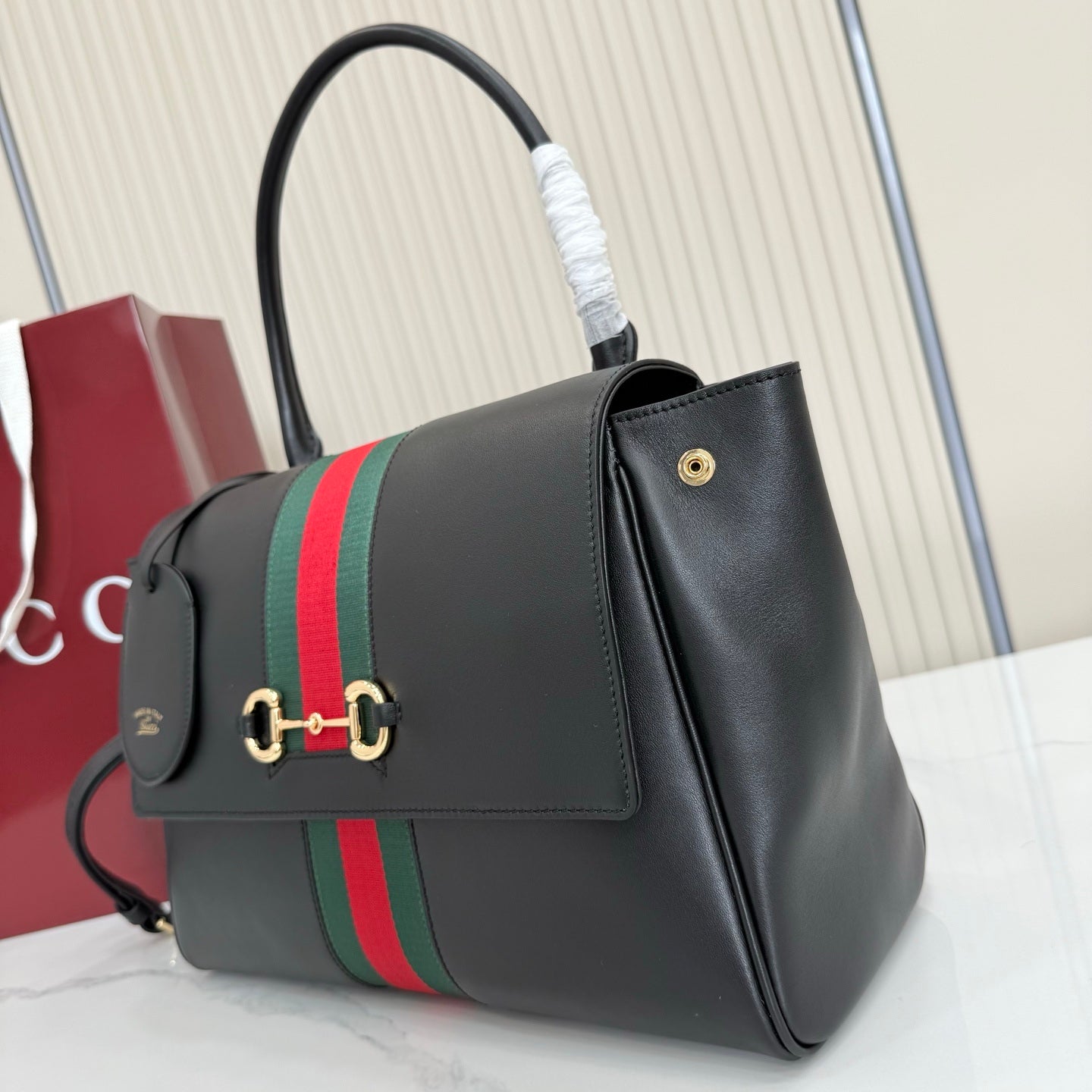 Gucci 875018 Paparazzo Medium Top Handle Bag Black
