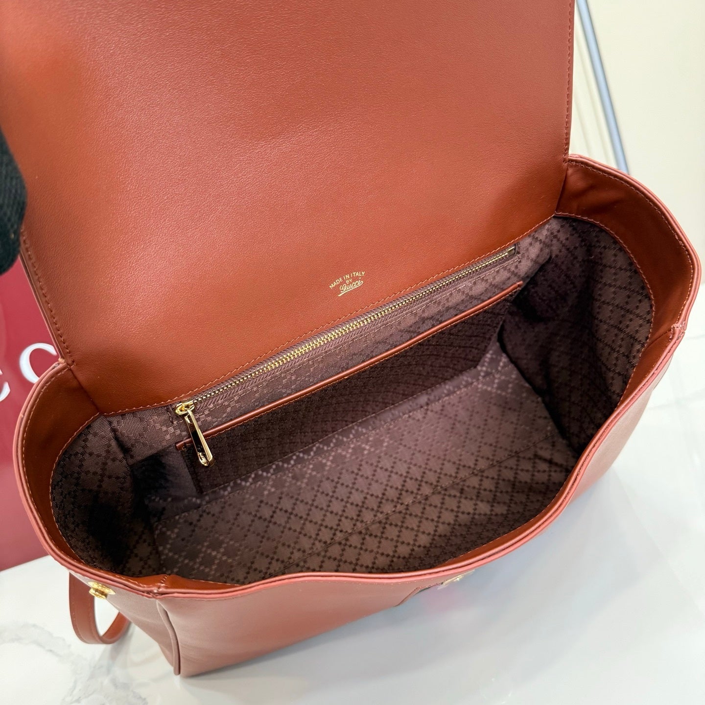 Gucci 875018 Paparazzo Medium Top Handle Bag Chestnut