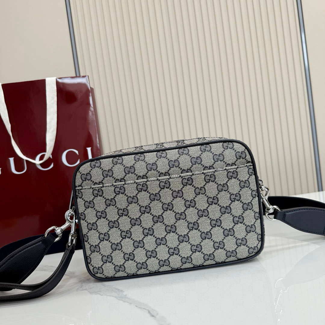 Gucci A006ZN Small crossbody bag with Web