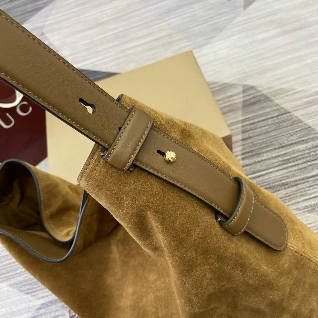 Gucci  Beatrix Large Tote Bag 850546 Brown Suede