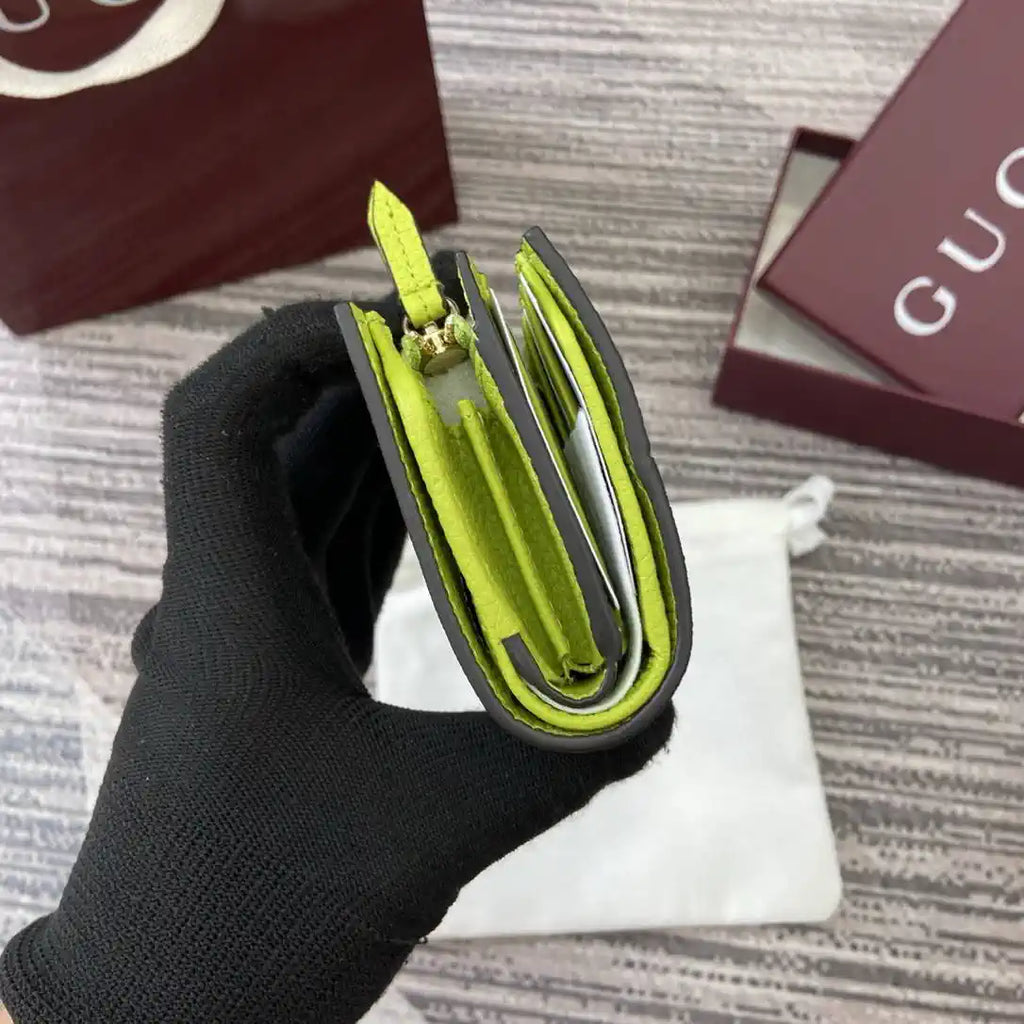Gucci Bi-color GG Marmont small wallet 841360 beige and bright green leather
