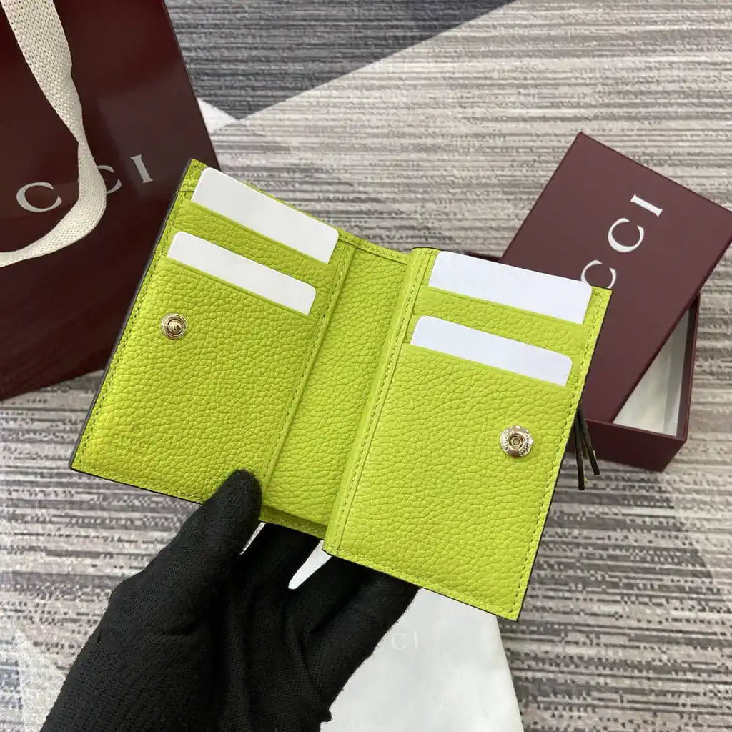 Gucci Bi-color GG Marmont small wallet 841360 beige and bright green leather