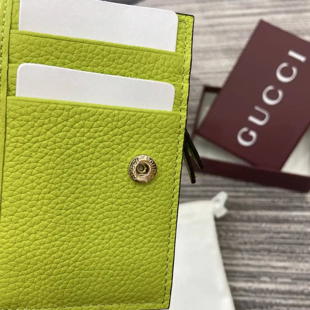Gucci Bi-color GG Marmont small wallet 841360 beige and bright green leather