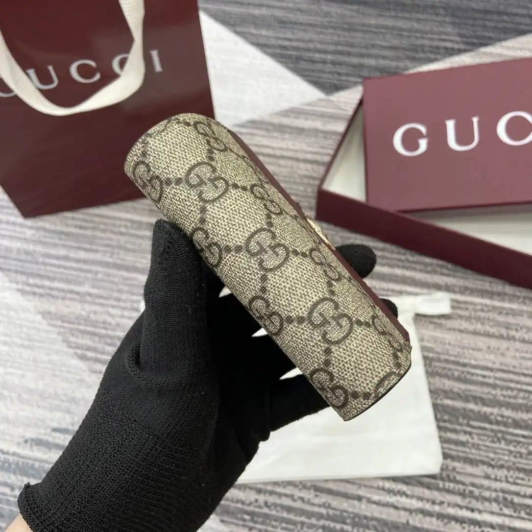 Gucci Bi-color GG Marmont small wallet 841360 beige and bright Wine Red leather