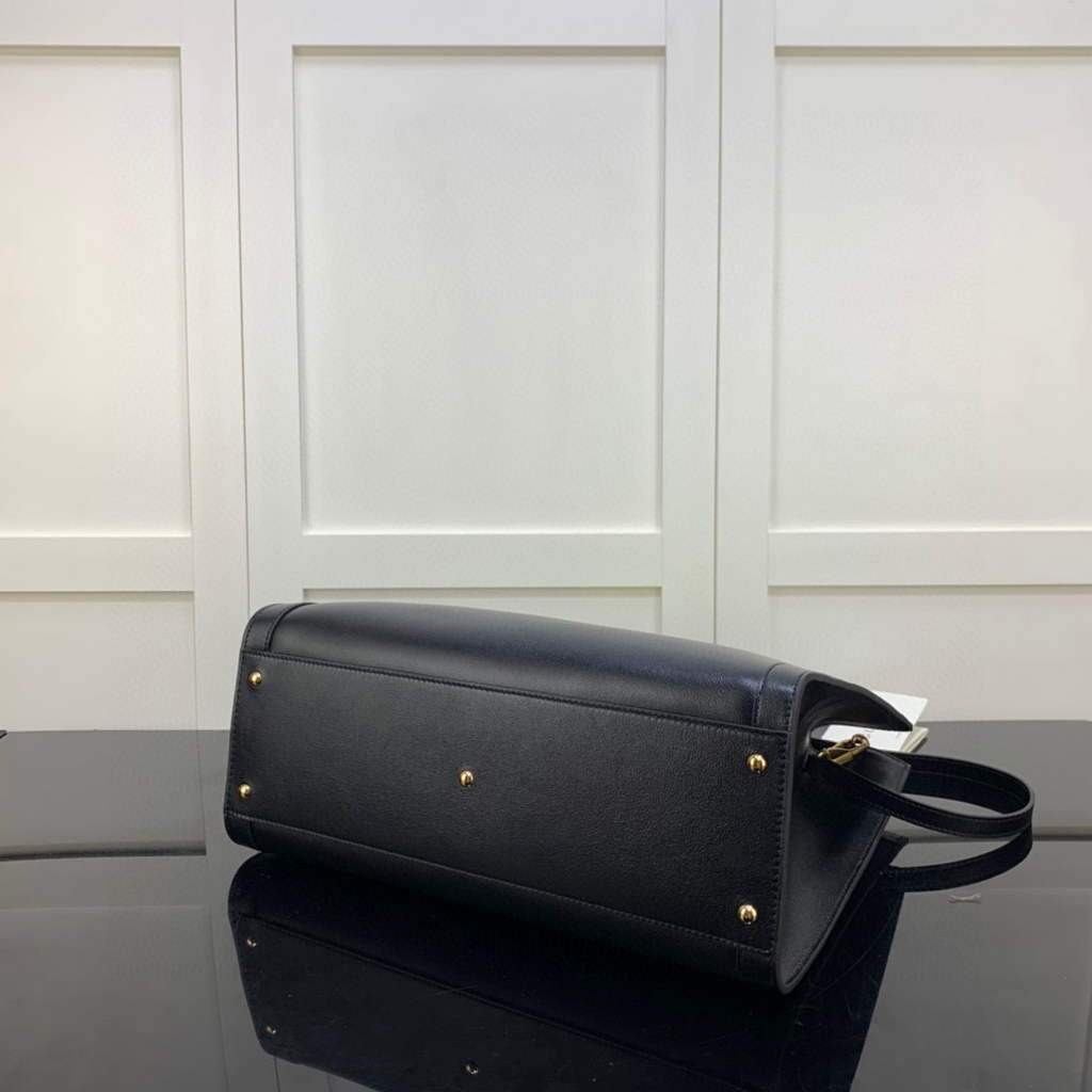 Gucci Diana medium tote bag Gucci 655658 Black