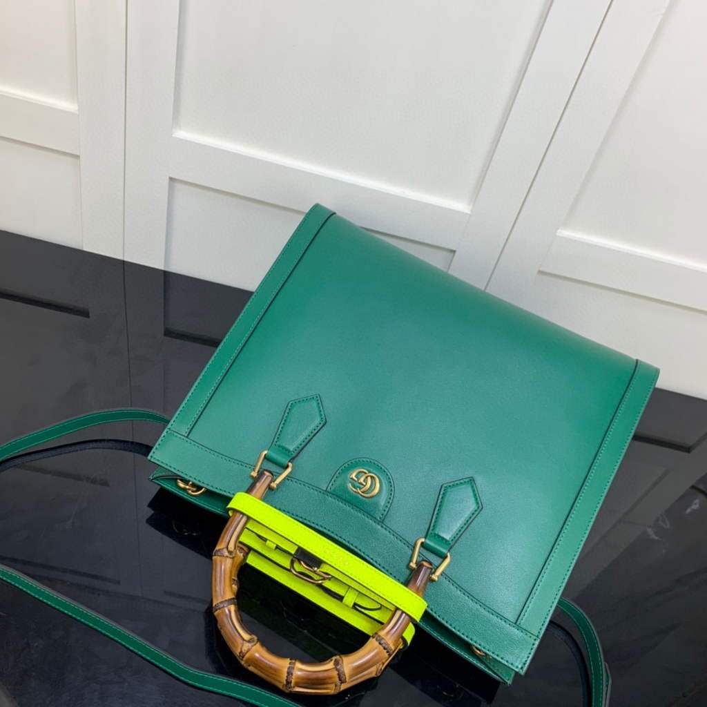 Gucci Diana medium tote bag Gucci 655658 Green