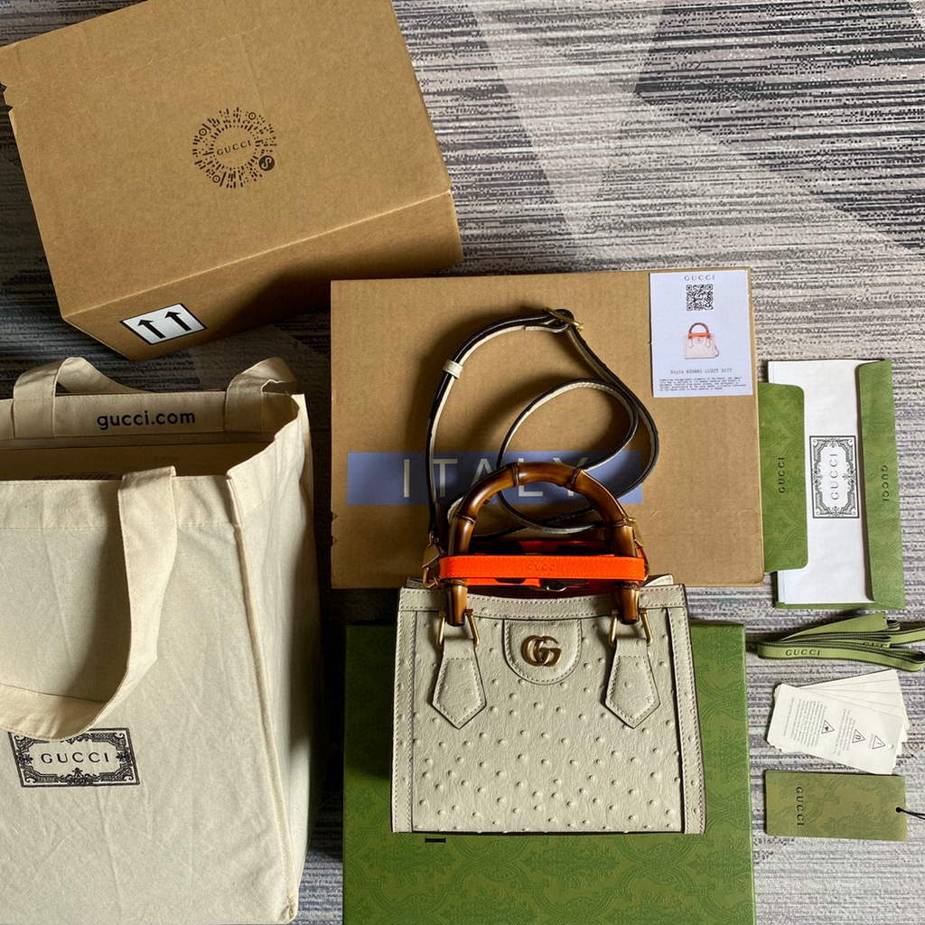 Gucci Diana Mini Tote Bag Ostrich LeatherTop Handle Bag Gucci a€?55661 Beige