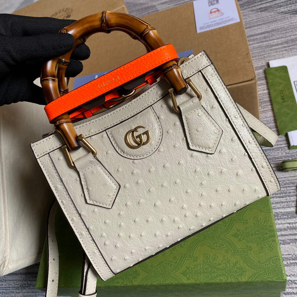 Gucci Diana Mini Tote Bag Ostrich LeatherTop Handle Bag Gucci a€?55661 Beige