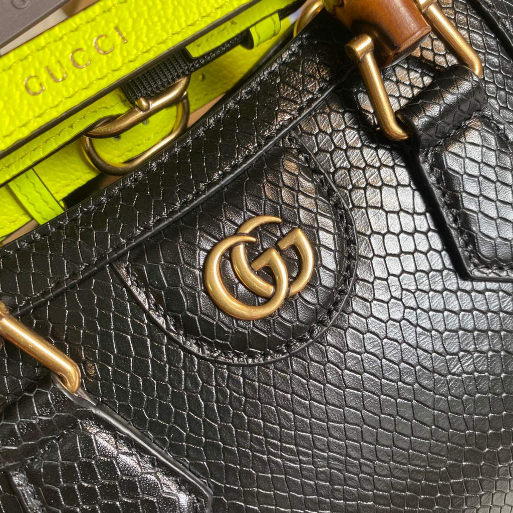 Gucci Diana Mini Tote Bag Snake Top Handle Bag Gucci a€?55661 Black