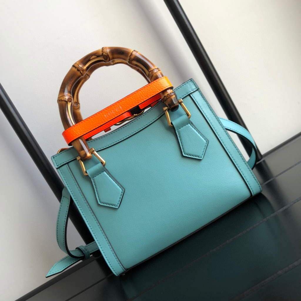 Gucci Diana Mini tote bag top handle bag Gucci 655661 Lake Blue