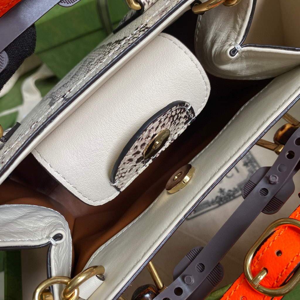 Gucci Diana Mini tote bag top handle bag Gucci a€?55661 Grey