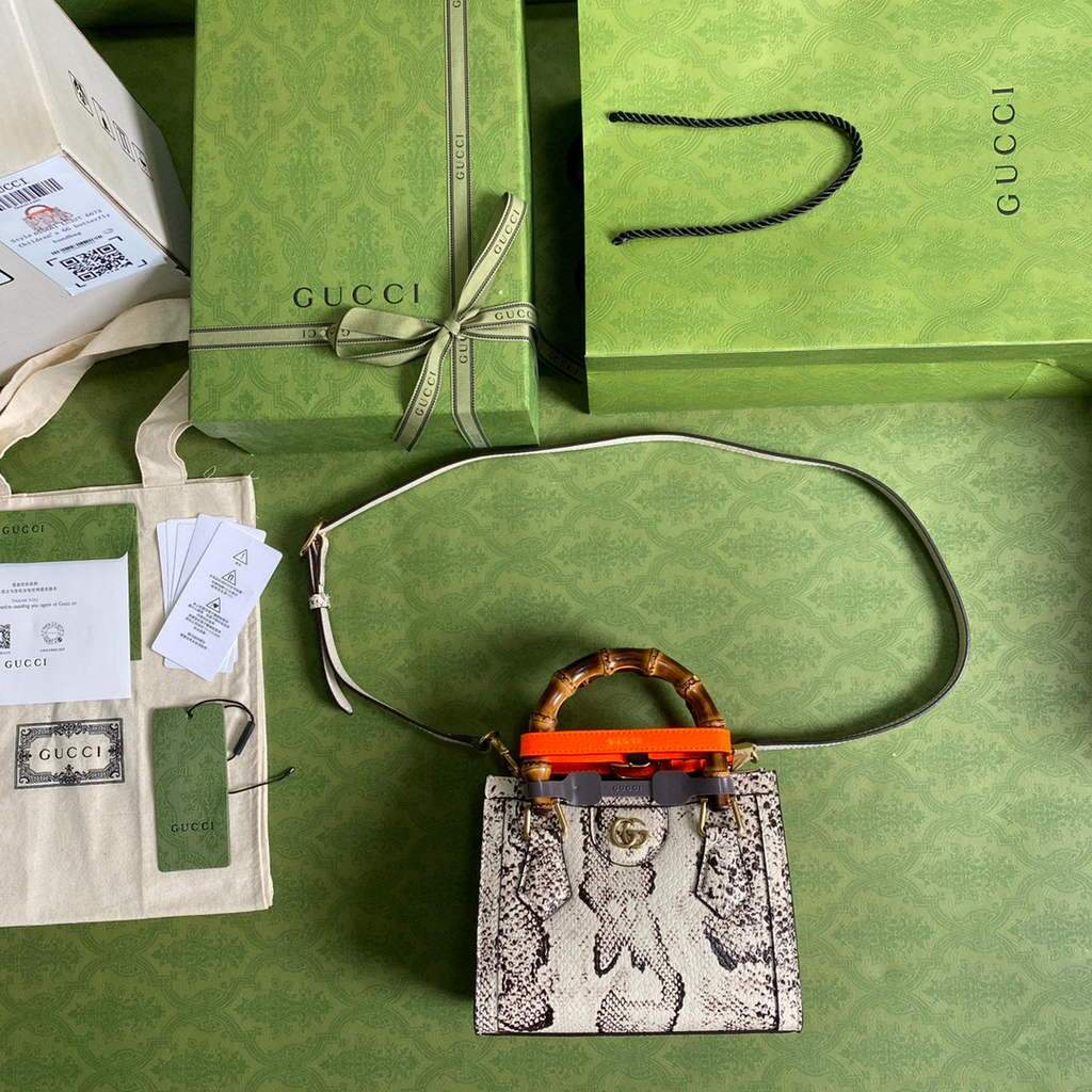 Gucci Diana Mini tote bag top handle bag Gucci a€?55661 Grey