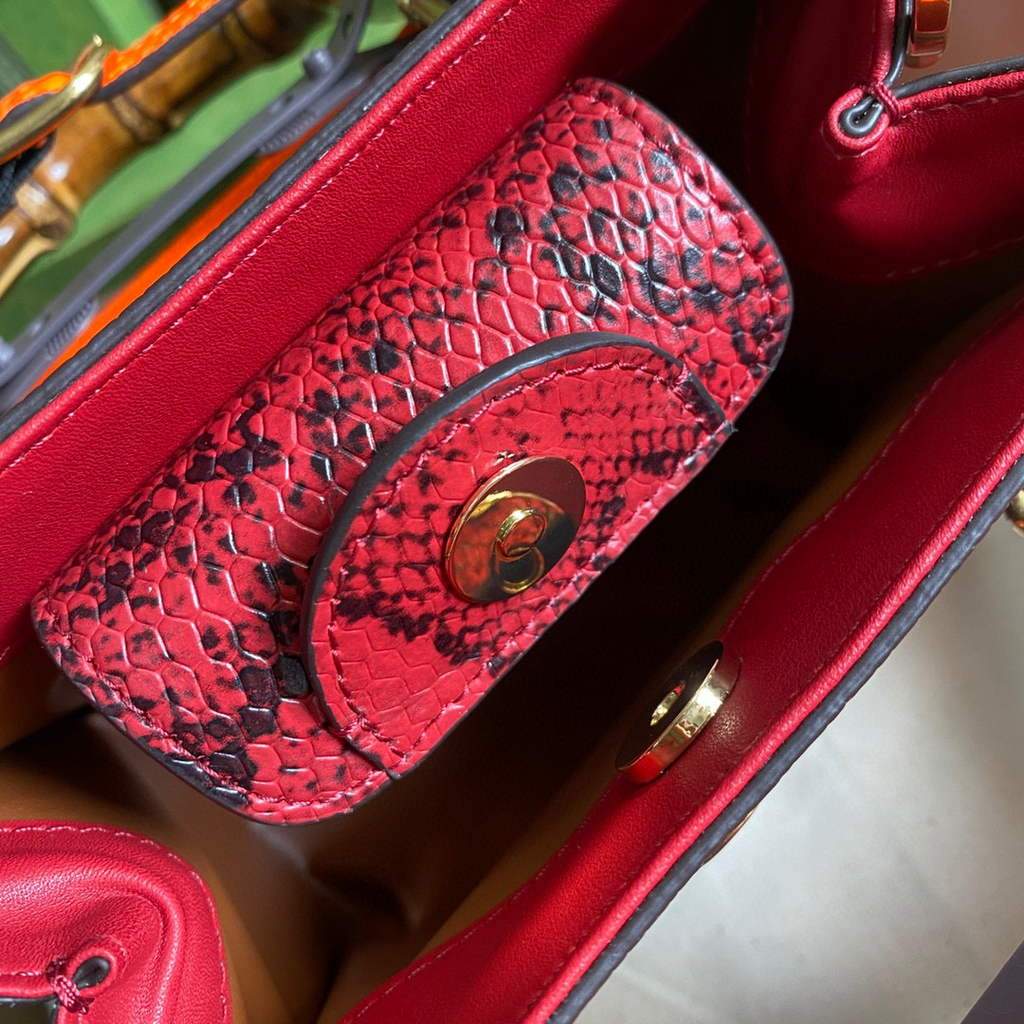 Gucci Diana Mini tote bag top handle bag Gucci a€?55661 Grey With Red
