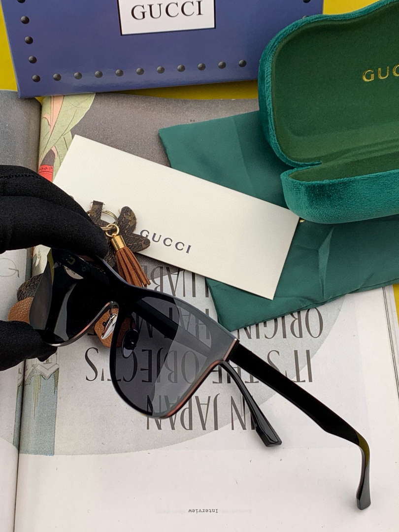 Gucci G3000 Sunglasses Luxury Fashion Show Sunglasses G991452