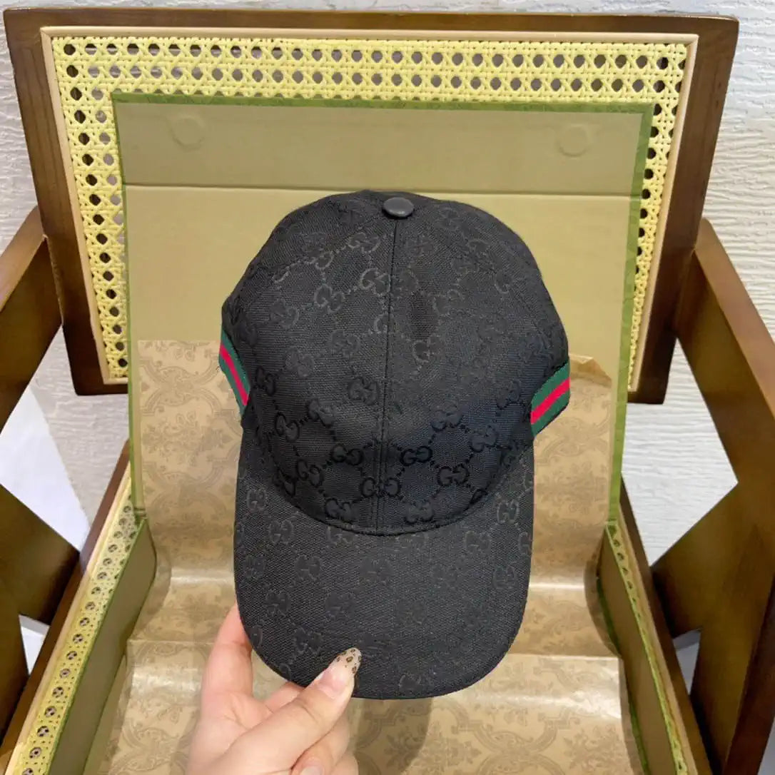 Gucci GG canvas baseball hat with Web 200035