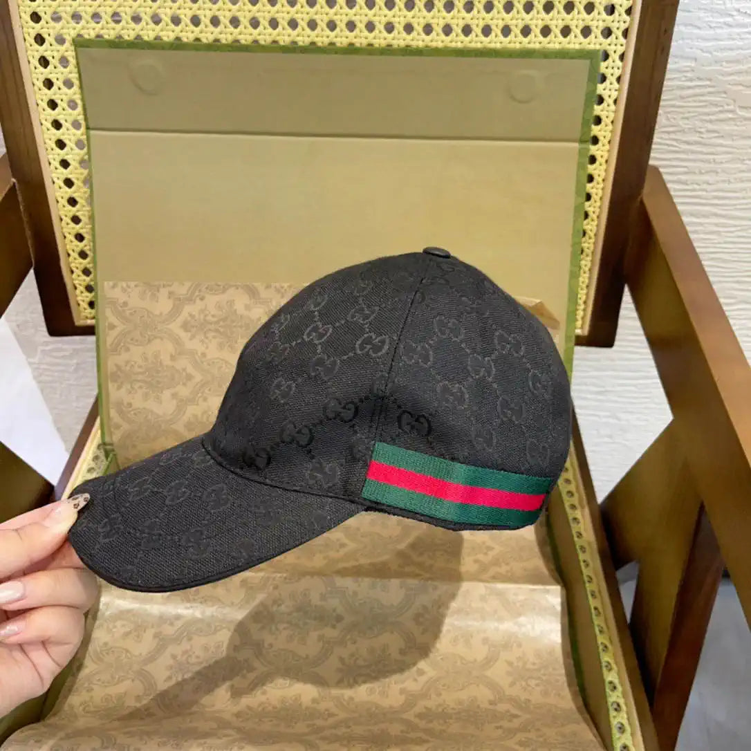 Gucci GG canvas baseball hat with Web 200035