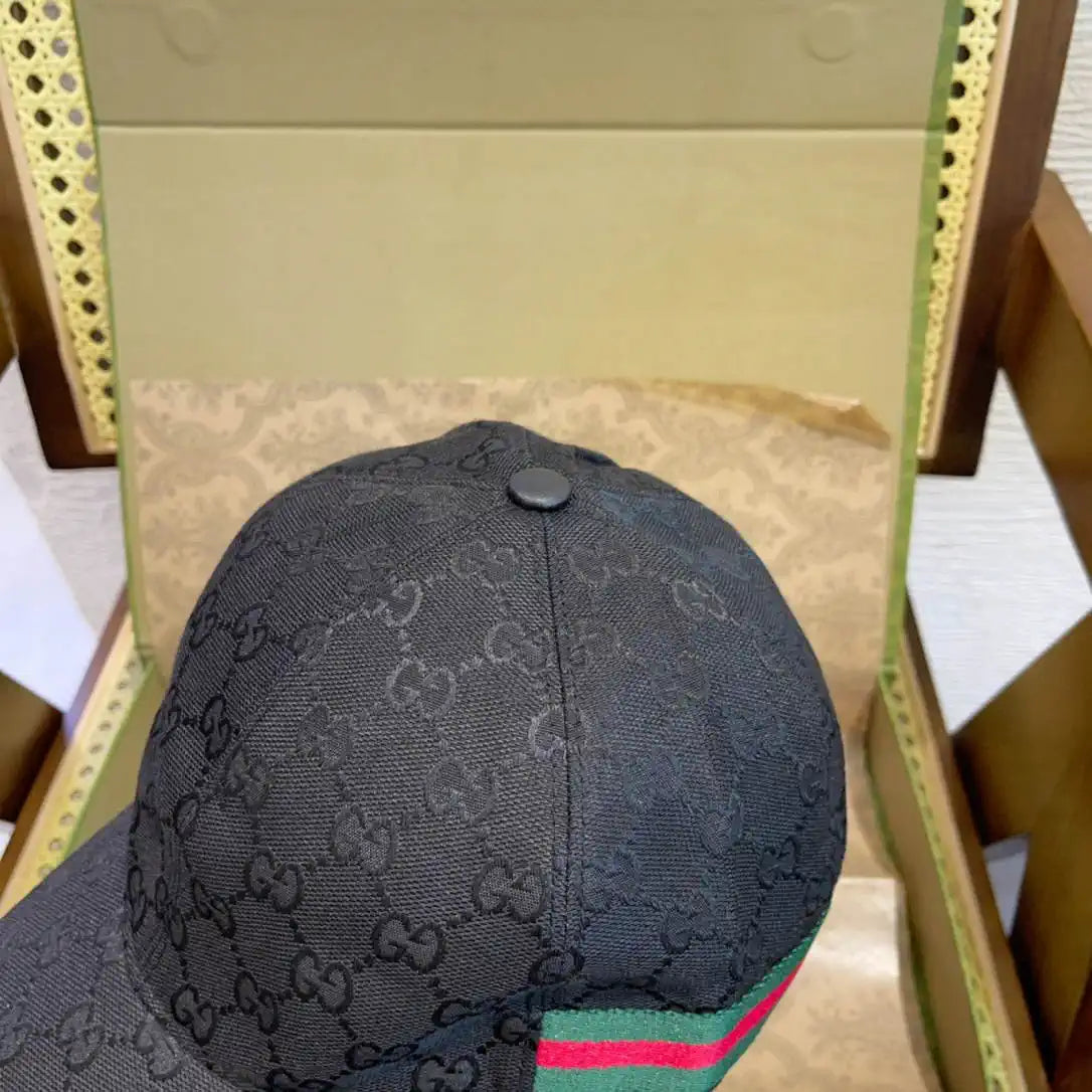 Gucci GG canvas baseball hat with Web 200035