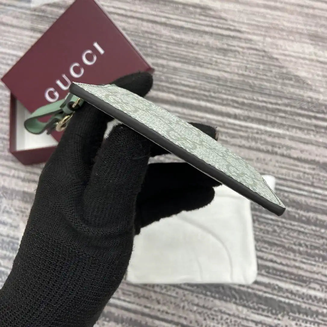 Gucci GG Emblem card case with strap 819121 Green