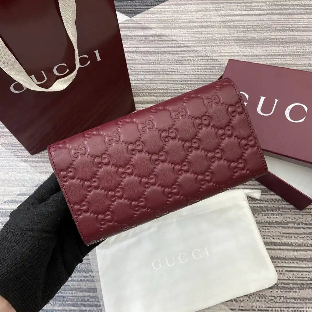 Gucci GG Emblem continental wallet 847210 Wine Red