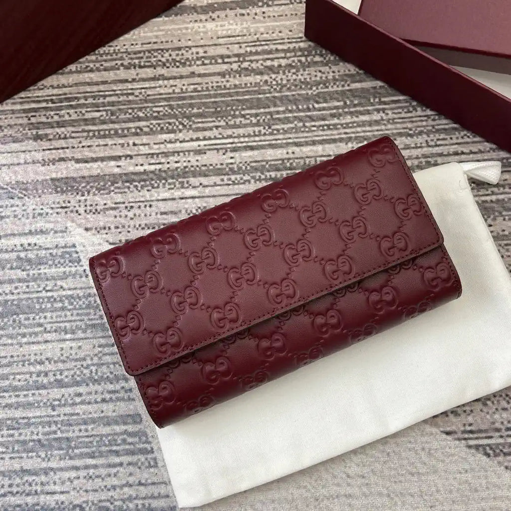 Gucci GG Emblem continental wallet 847210 Wine Red
