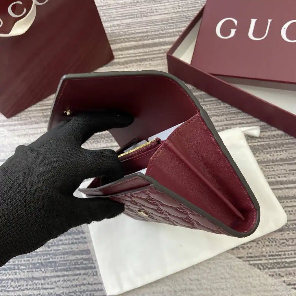 Gucci GG Emblem continental wallet 847210 Wine Red
