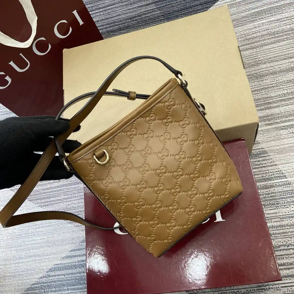 Gucci GG Emblem nano bucket bag 847090 Brown