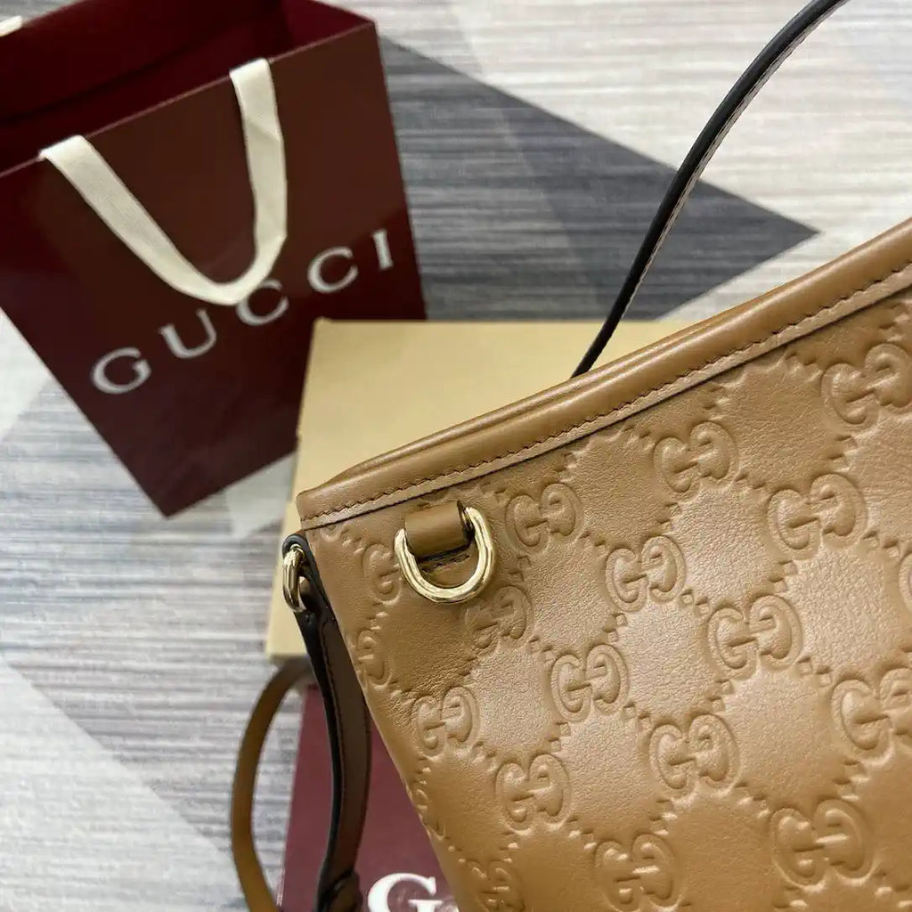 Gucci GG Emblem nano bucket bag 847090 Brown