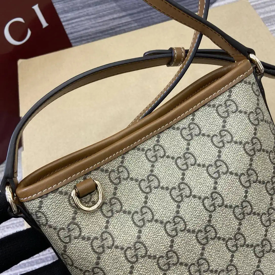 Gucci GG Emblem nano bucket bag 847090 Beige & Brown