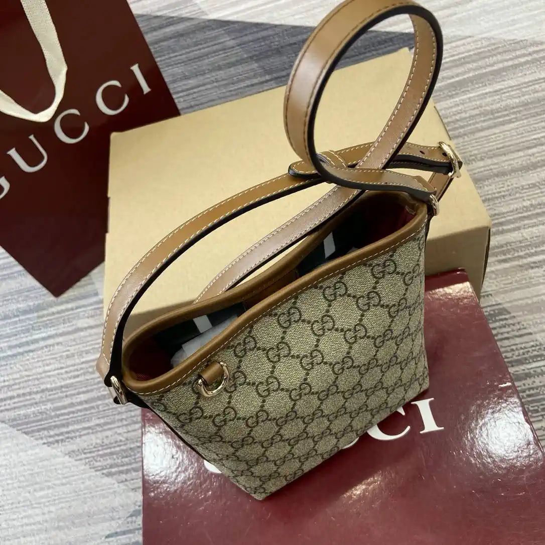 Gucci GG Emblem nano bucket bag 847090 Beige & Brown