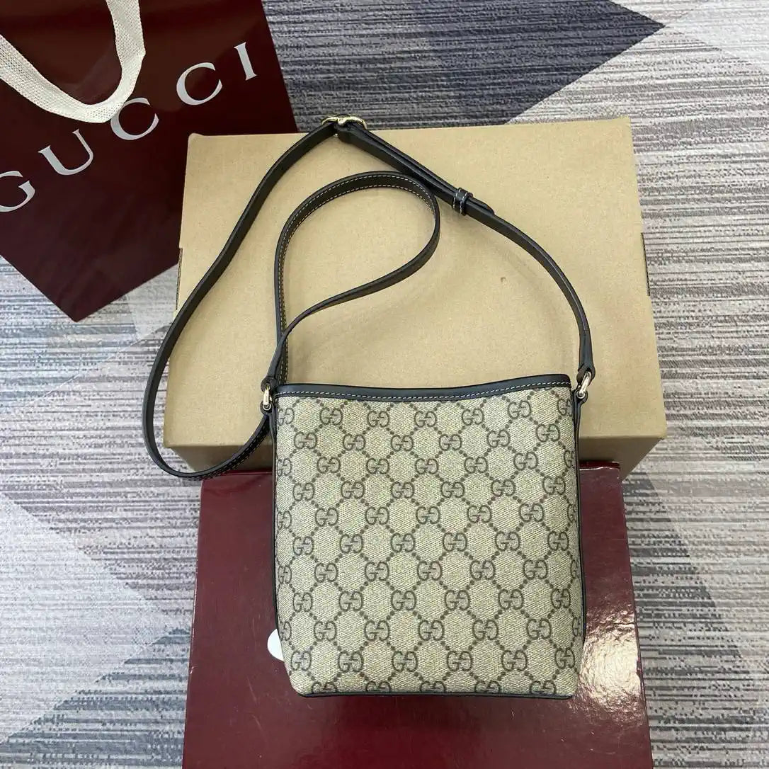 Gucci GG Emblem nano bucket bag 847090 Beige & Black