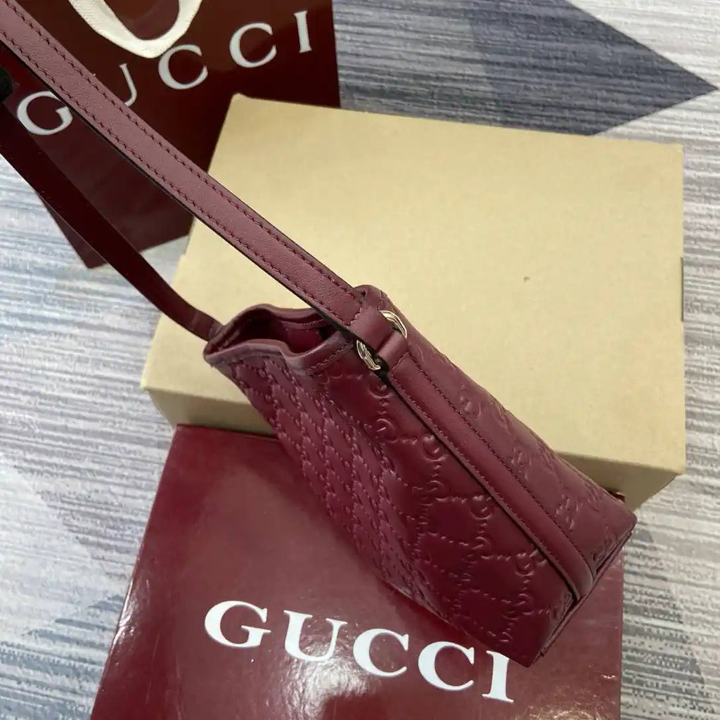 Gucci GG Emblem nano bucket bag 847090 Red