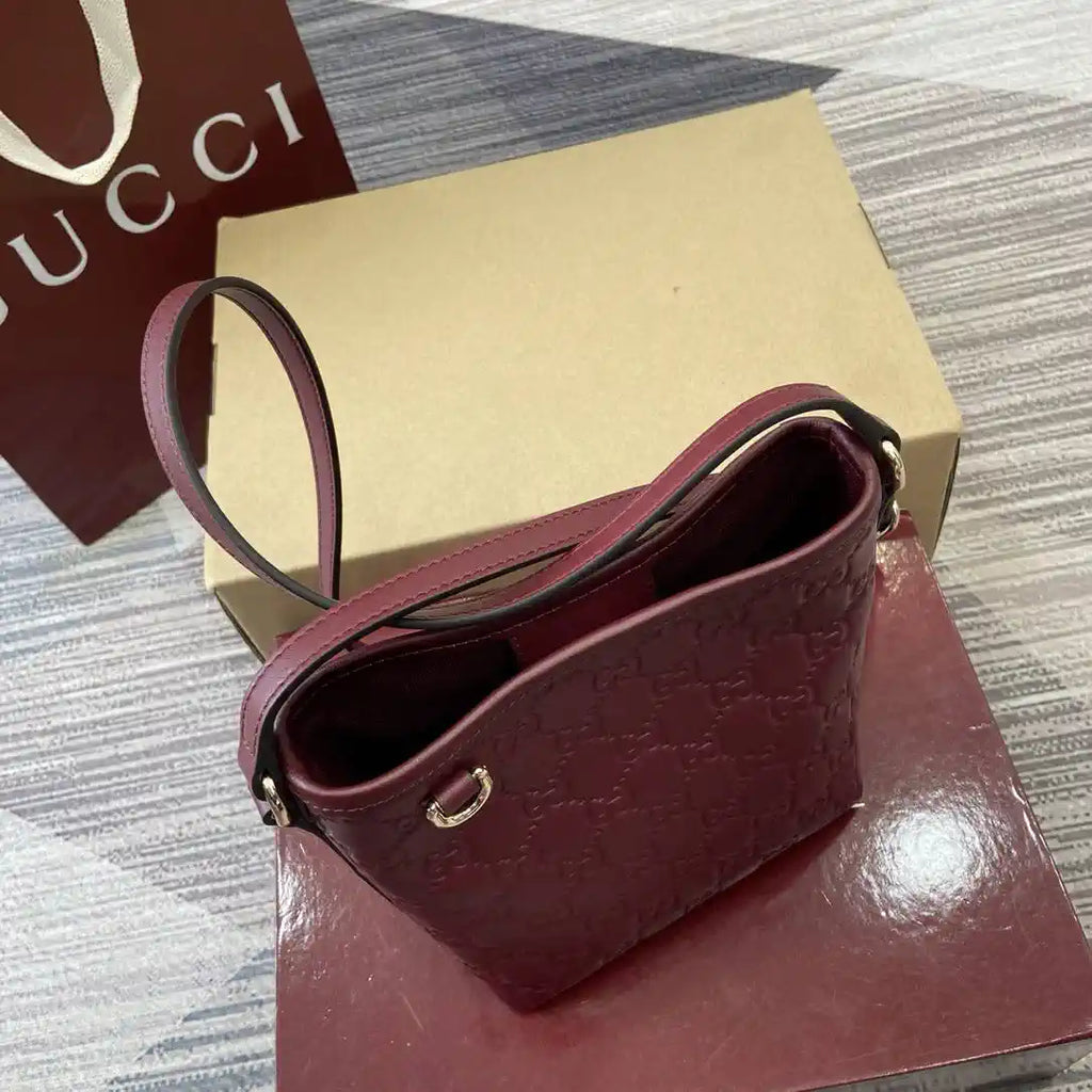 Gucci GG Emblem nano bucket bag 847090 Red