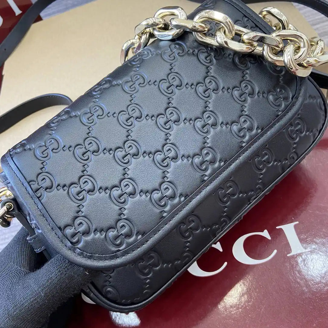 Gucci GG Emblem small shoulder bag 847448 Black