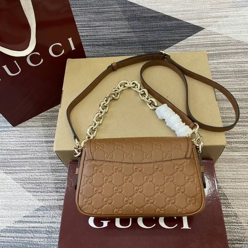 Gucci GG Emblem small shoulder bag 847448 Brown