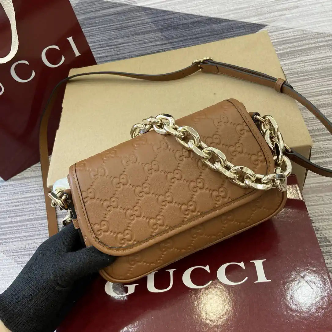 Gucci GG Emblem small shoulder bag 847448 Brown